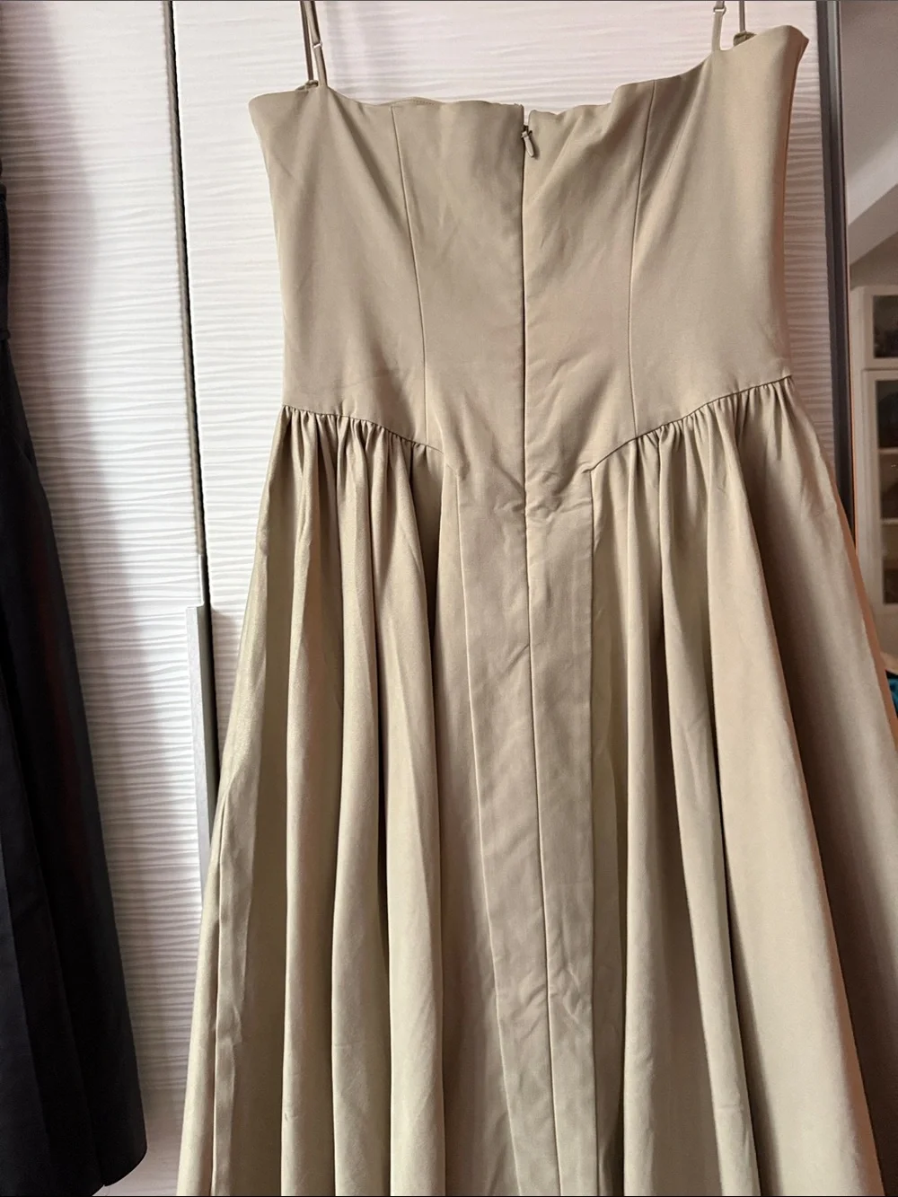 House of CB Women’s Fit-and-Flare Dress in Beige Sz L - Picture 9 of 12